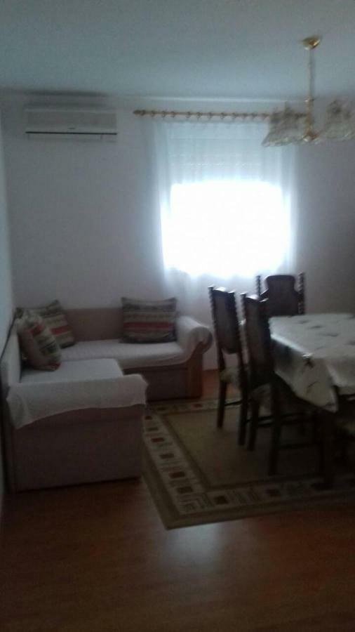 Apartmani Misak Врси Екстериор снимка