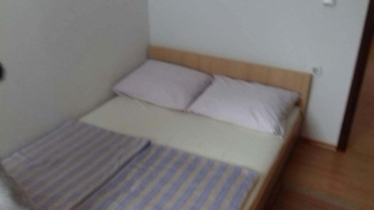 Apartmani Misak Врси Екстериор снимка